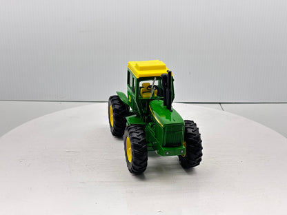 1/32 John Deere 7520