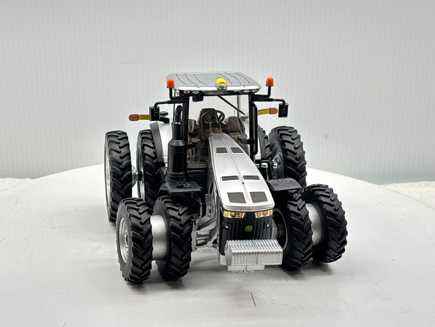 1/32 John Deere 8400R 100 Year Silver