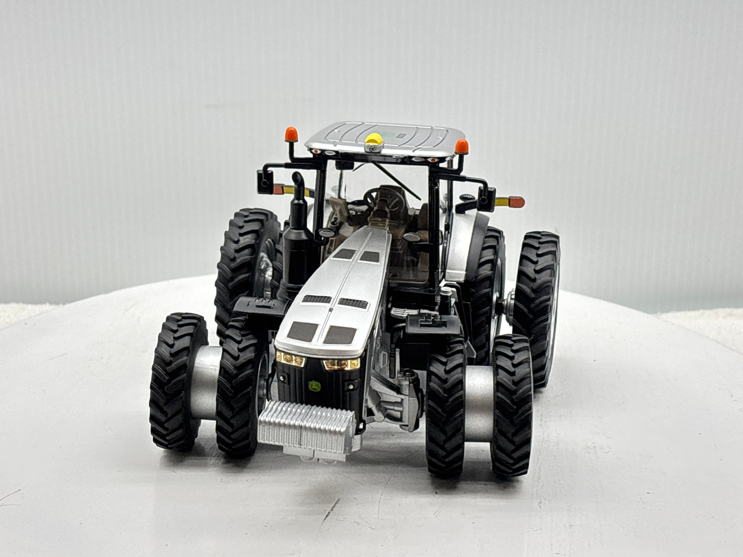1/32 John Deere 8400R 100 Year Silver