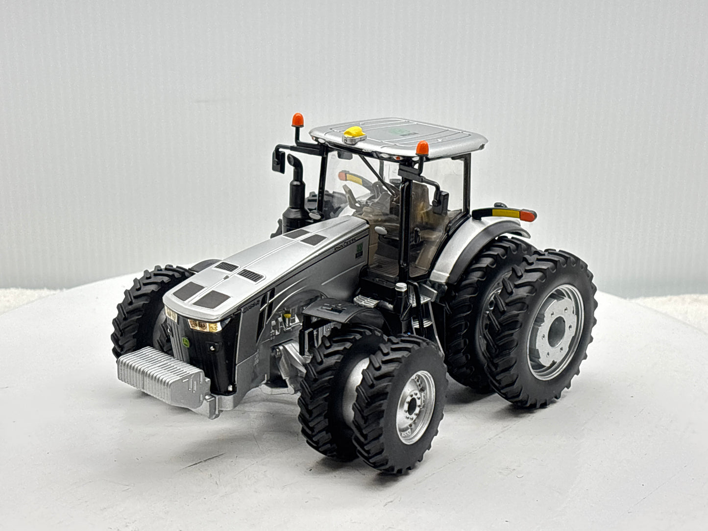 1/32 John Deere 8400R 100 Year Silver