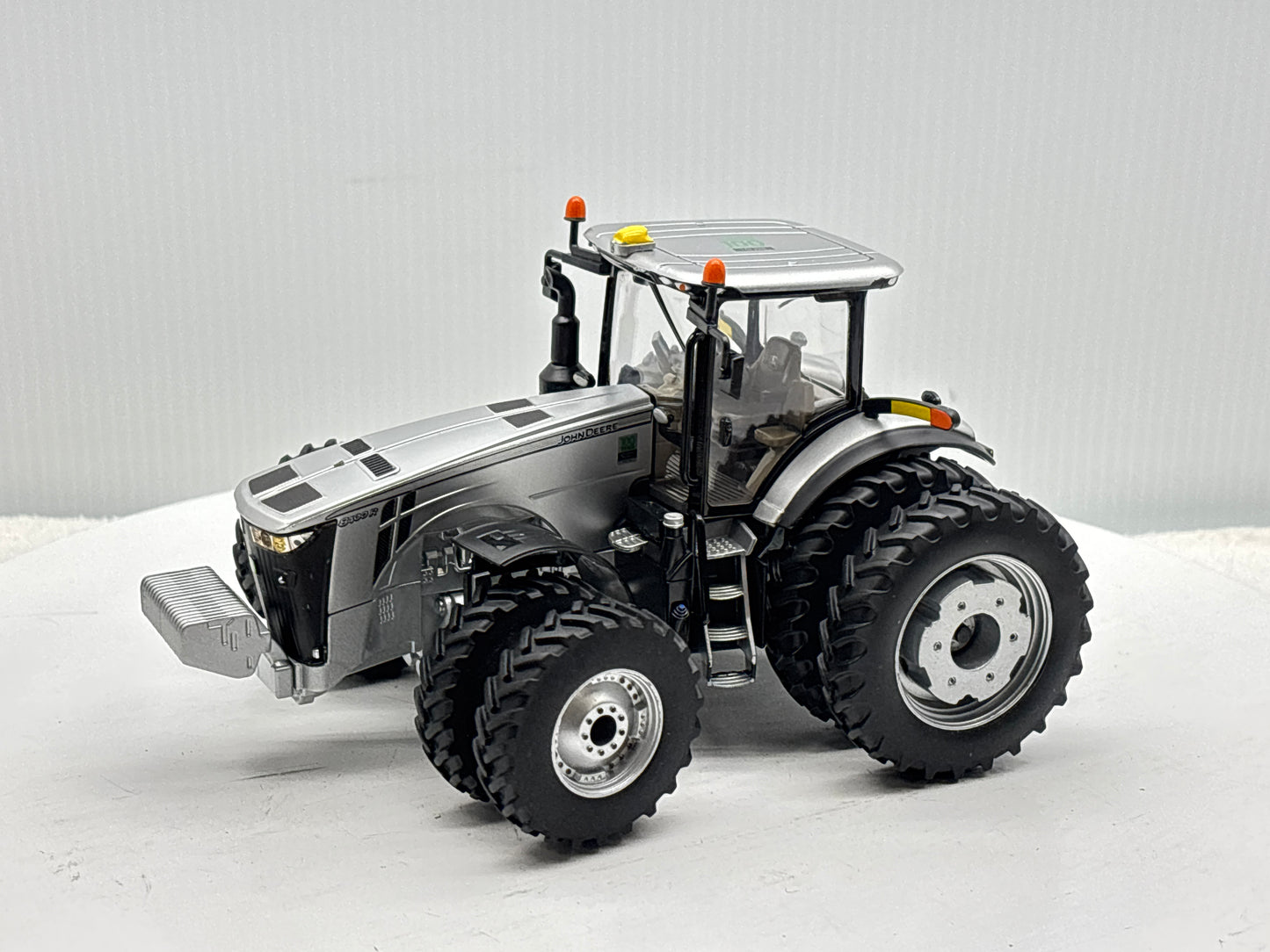 1/32 John Deere 8400R 100 Year Silver