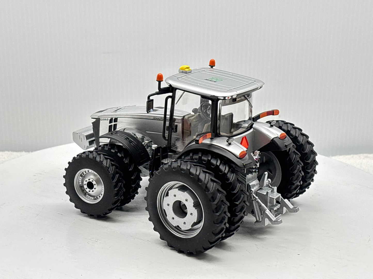 1/32 John Deere 8400R 100 Year Silver