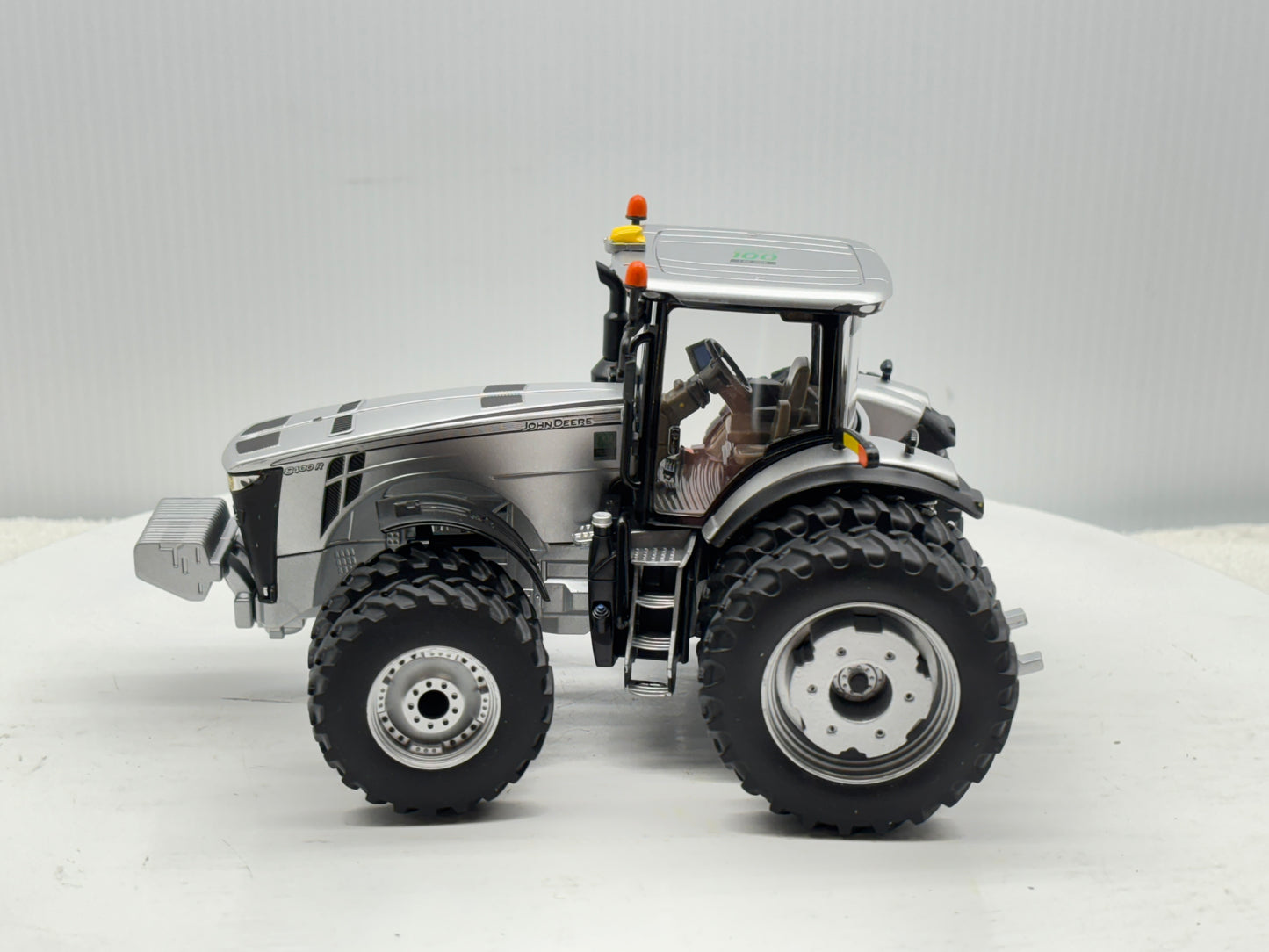 1/32 John Deere 8400R 100 Year Silver