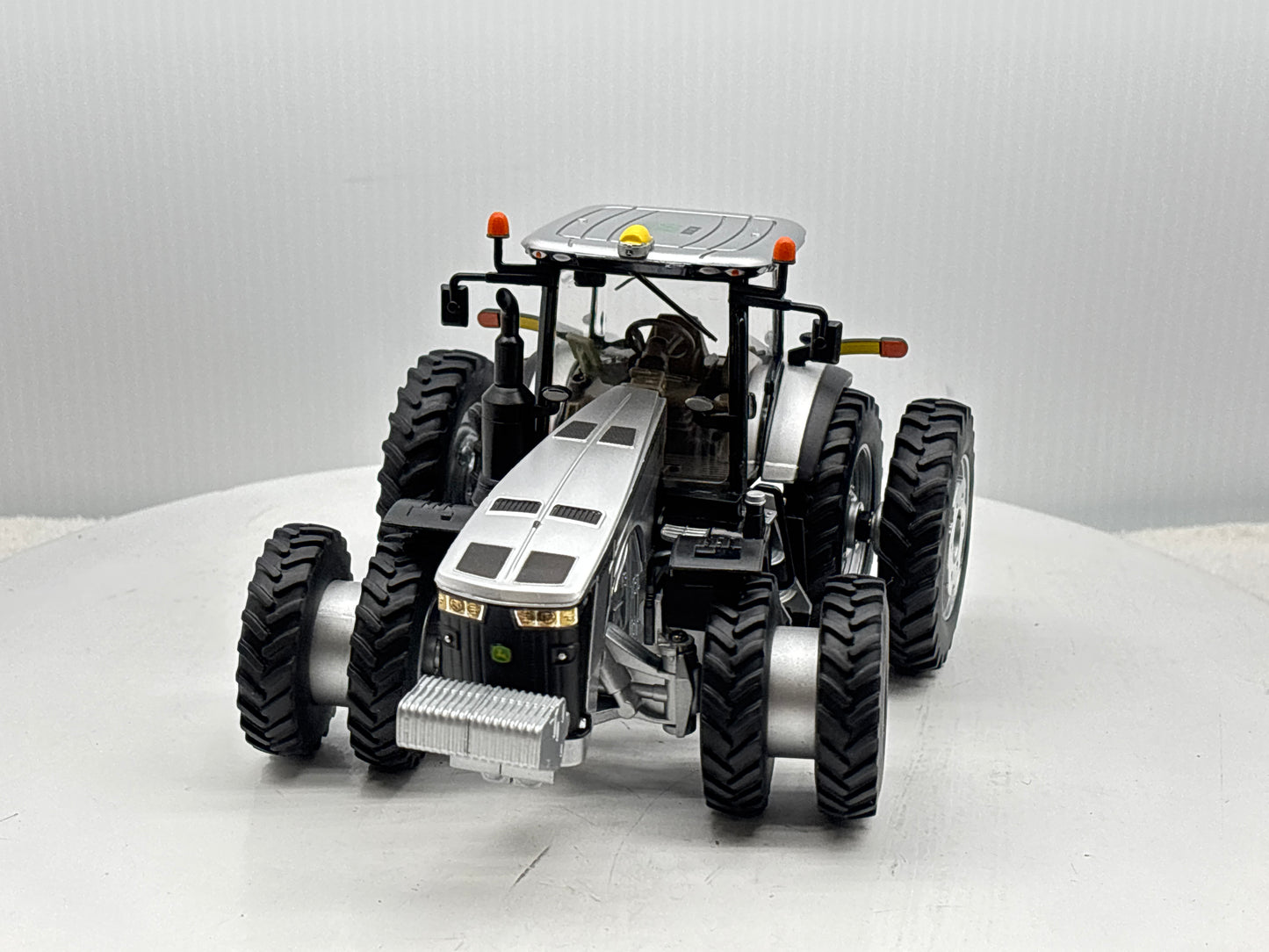 1/32 John Deere 8400R 100 Year Silver