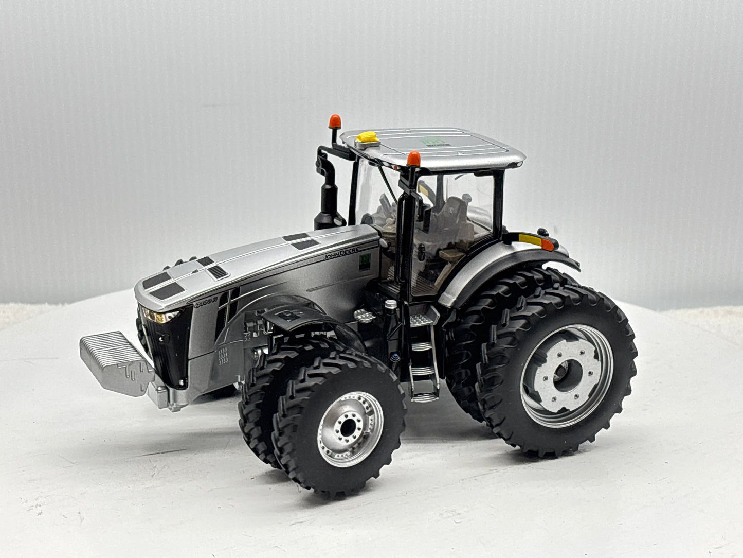 1/32 John Deere 8400R 100 Year Silver