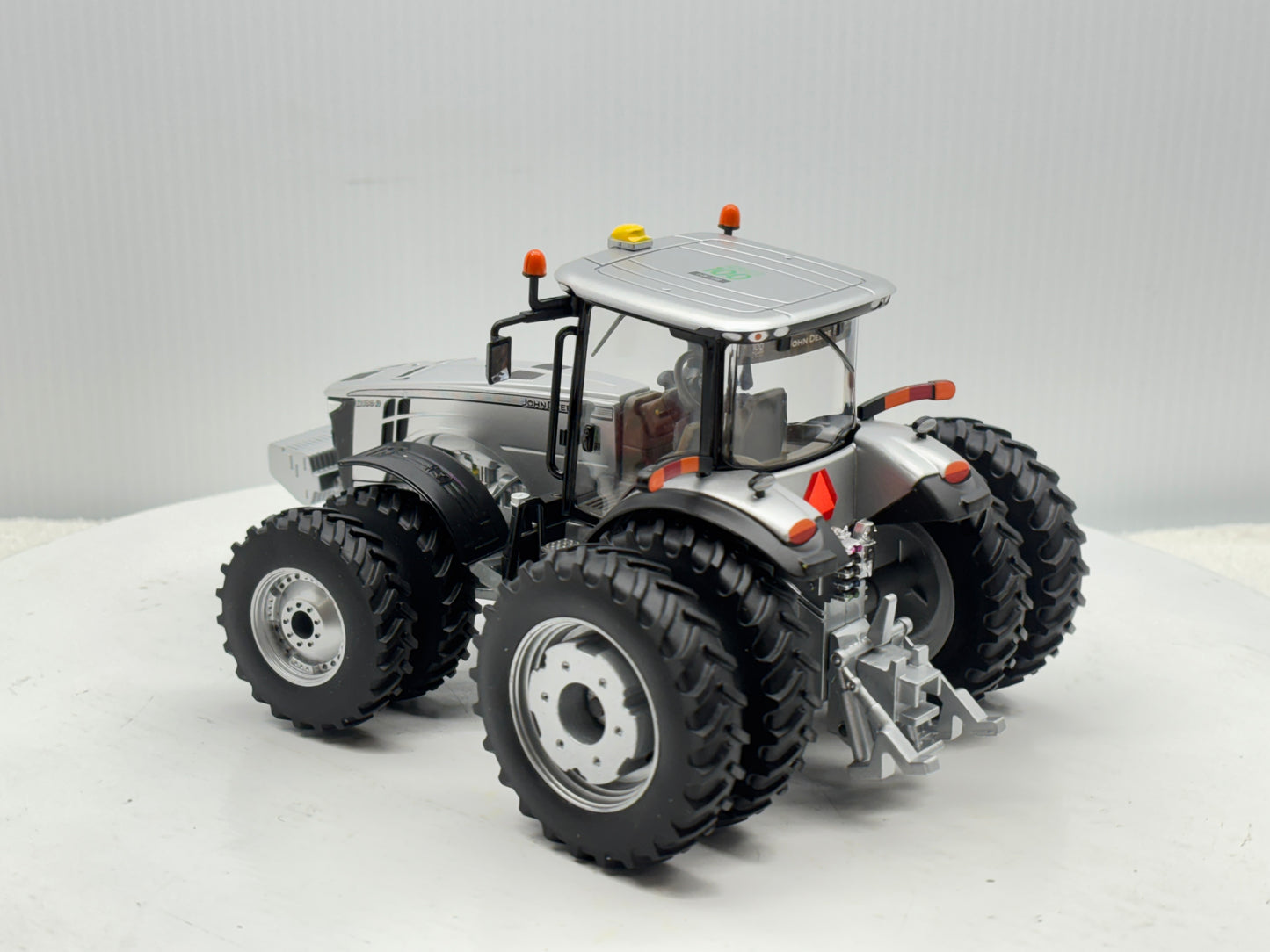 1/32 John Deere 8400R 100 Year Silver