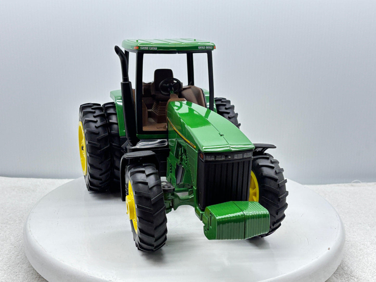 1/16 John Deere 8400