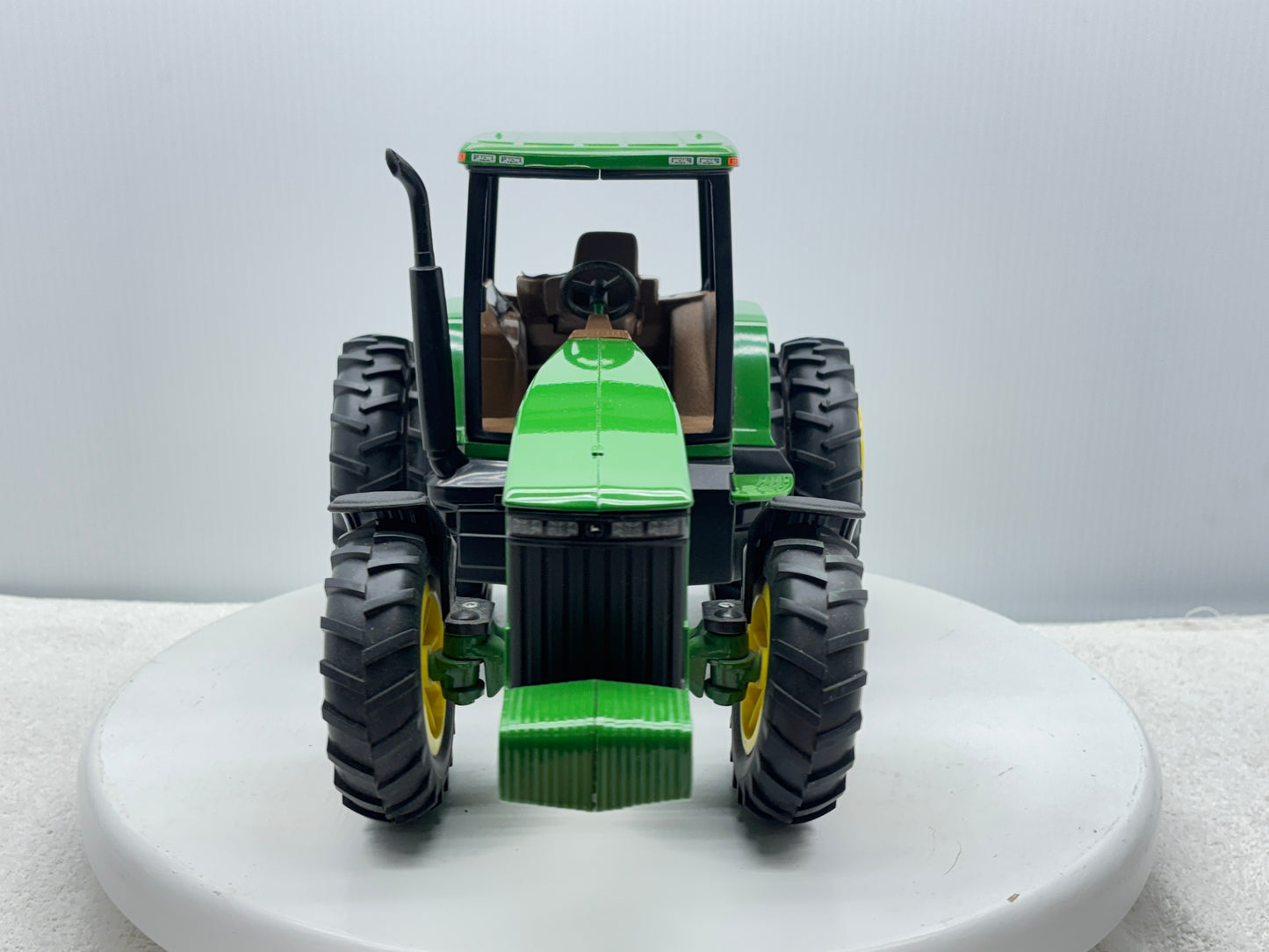1/16 John Deere 8400