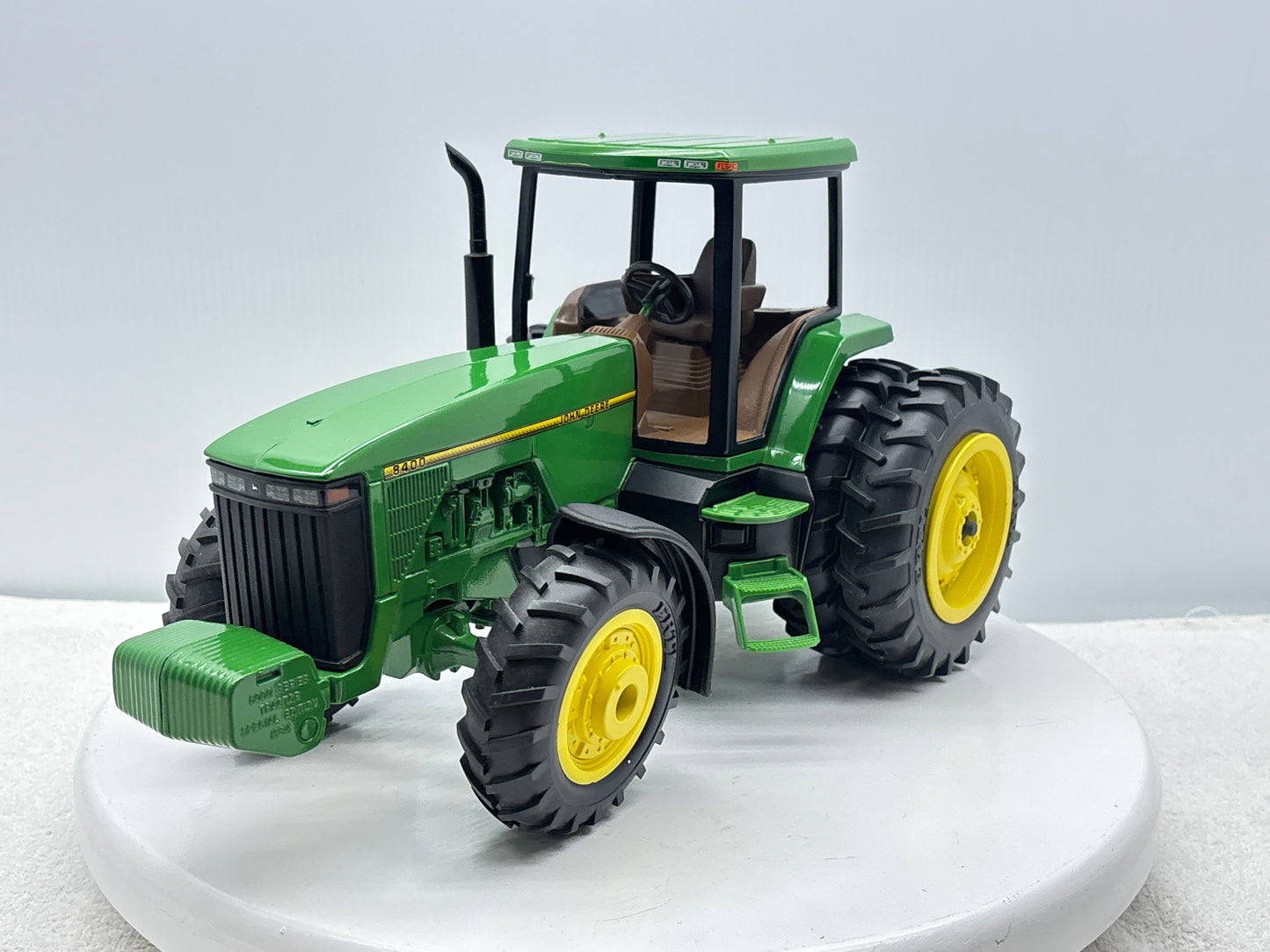 1/16 John Deere 8400