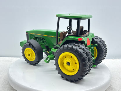 1/16 John Deere 8400