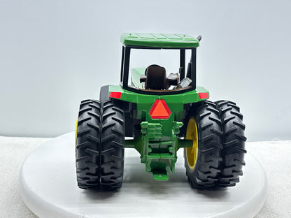 1/16 John Deere 8400