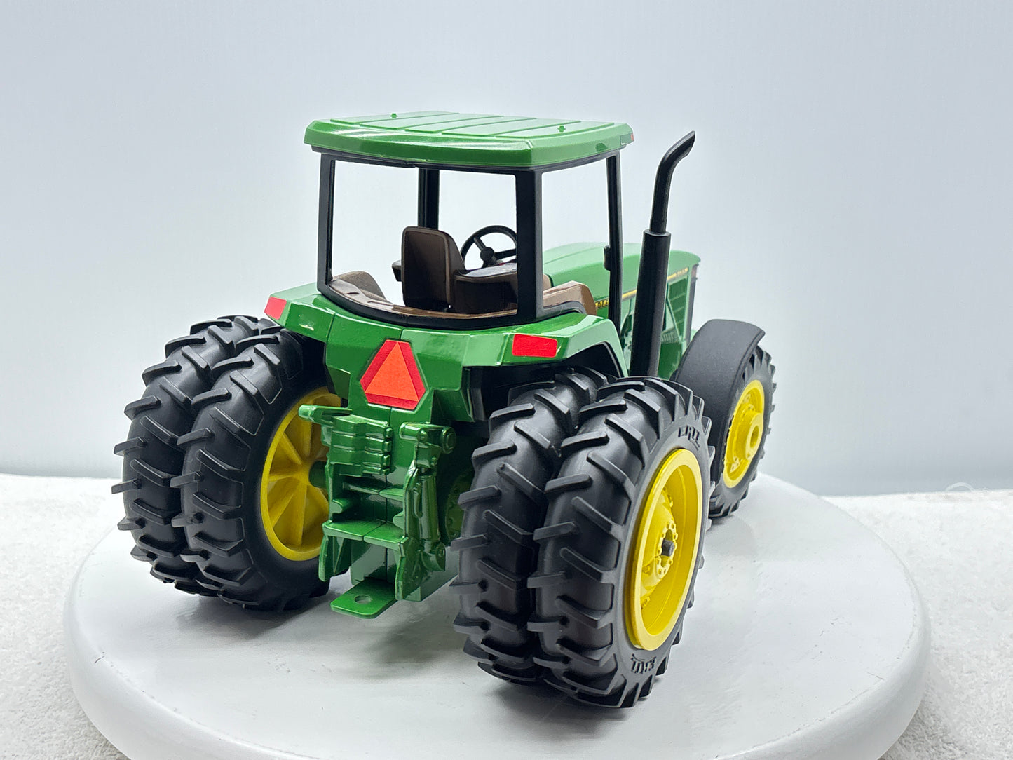 1/16 John Deere 8400