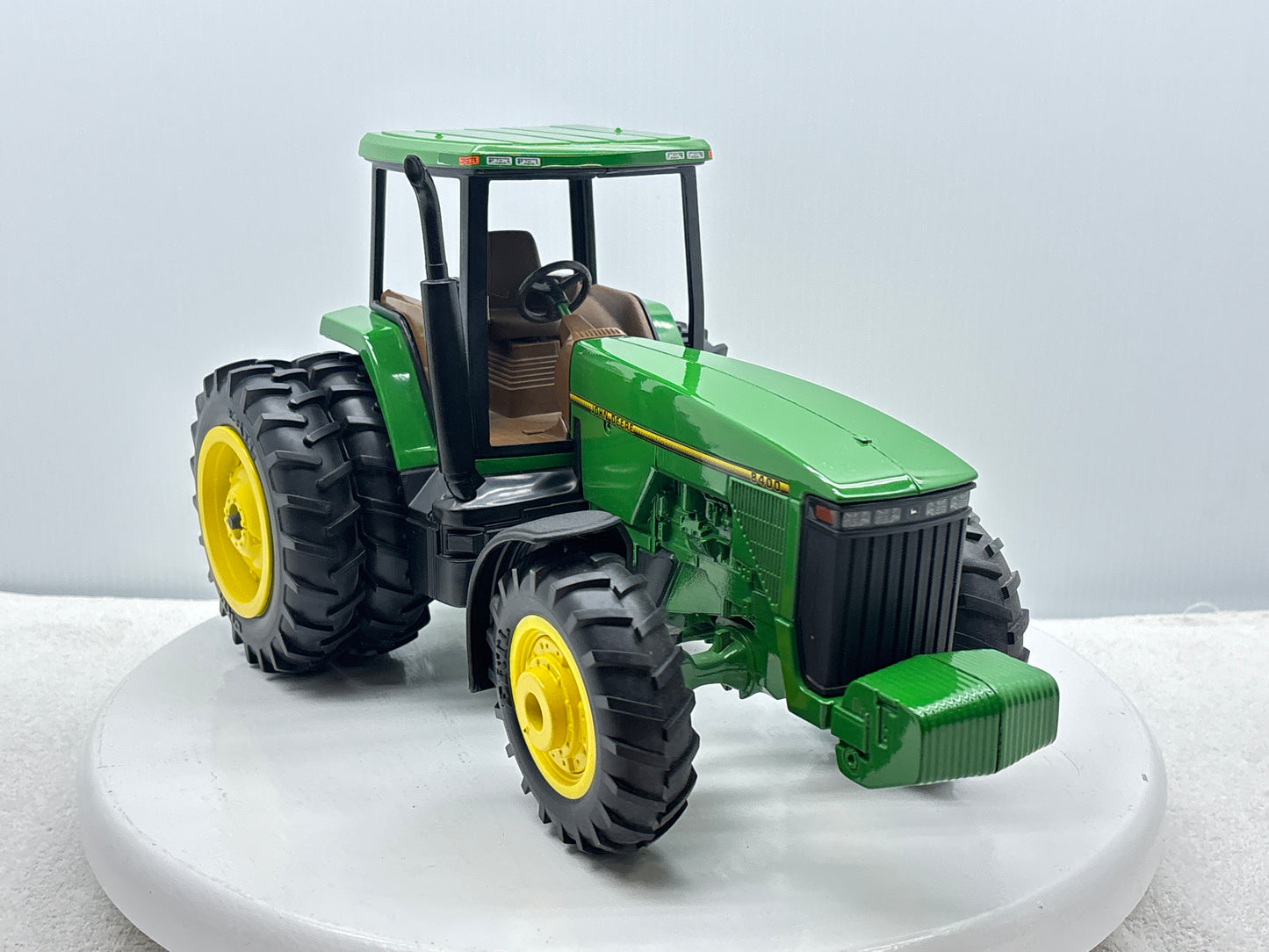 1/16 John Deere 8400
