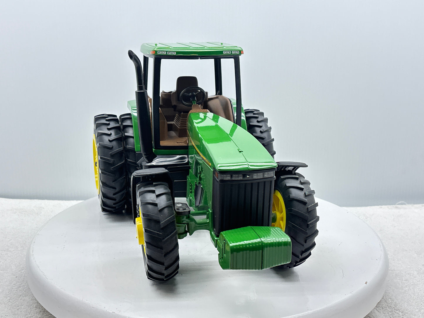 1/16 John Deere 8400