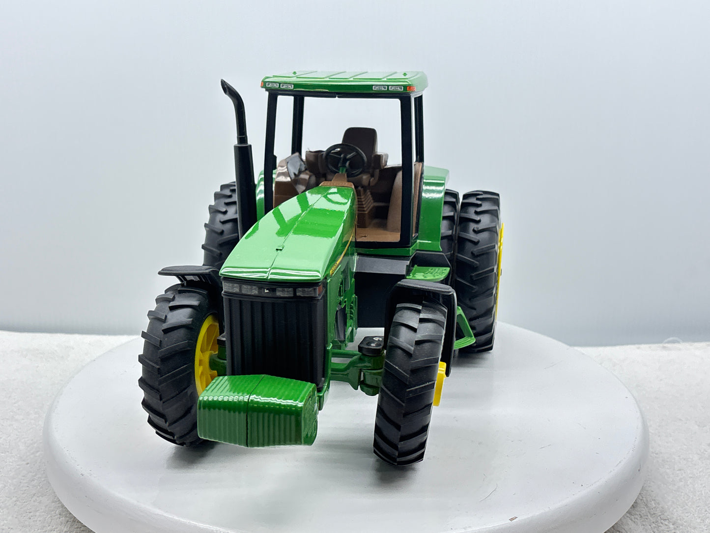 1/16 John Deere 8400