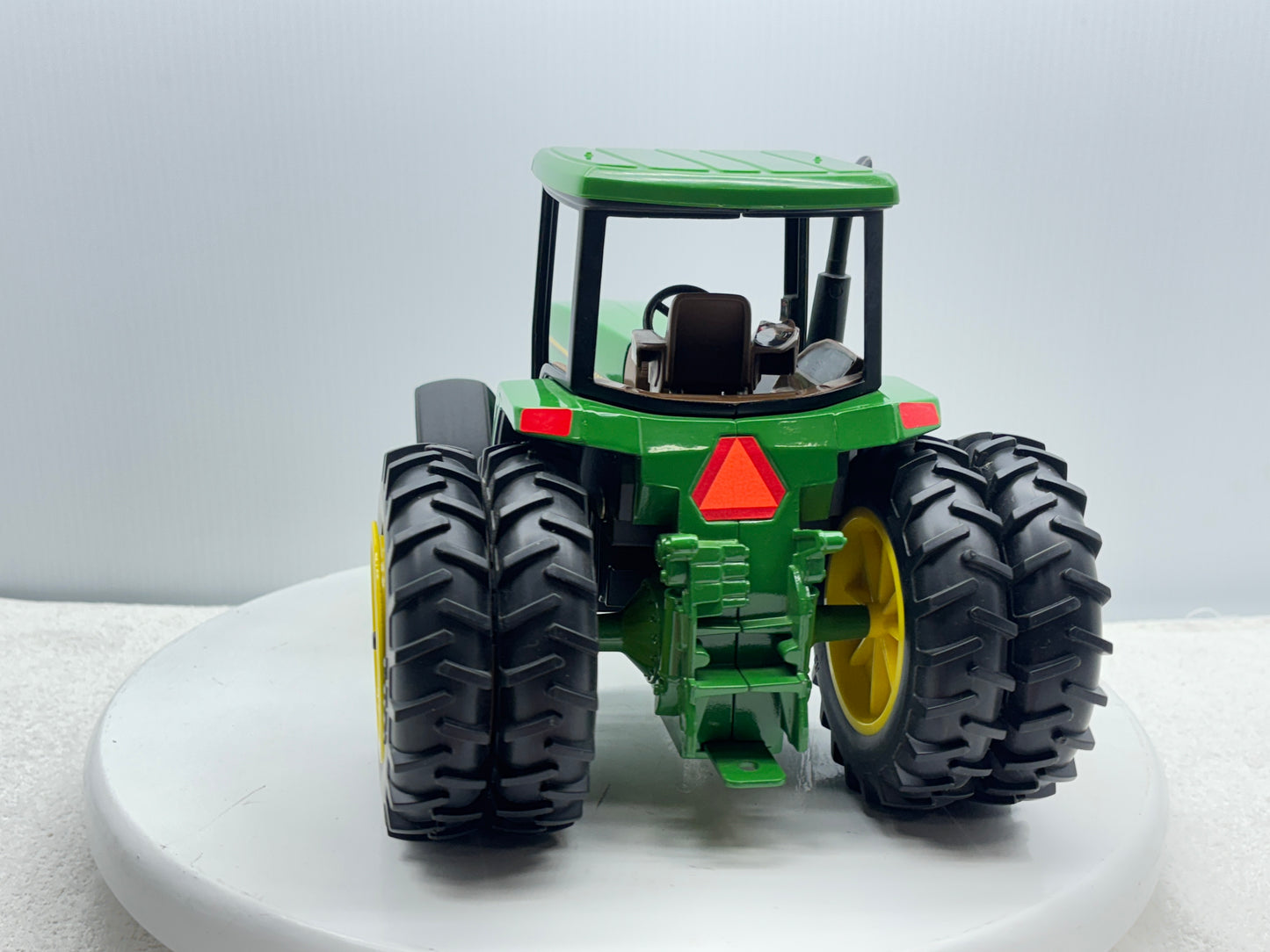 1/16 John Deere 8400