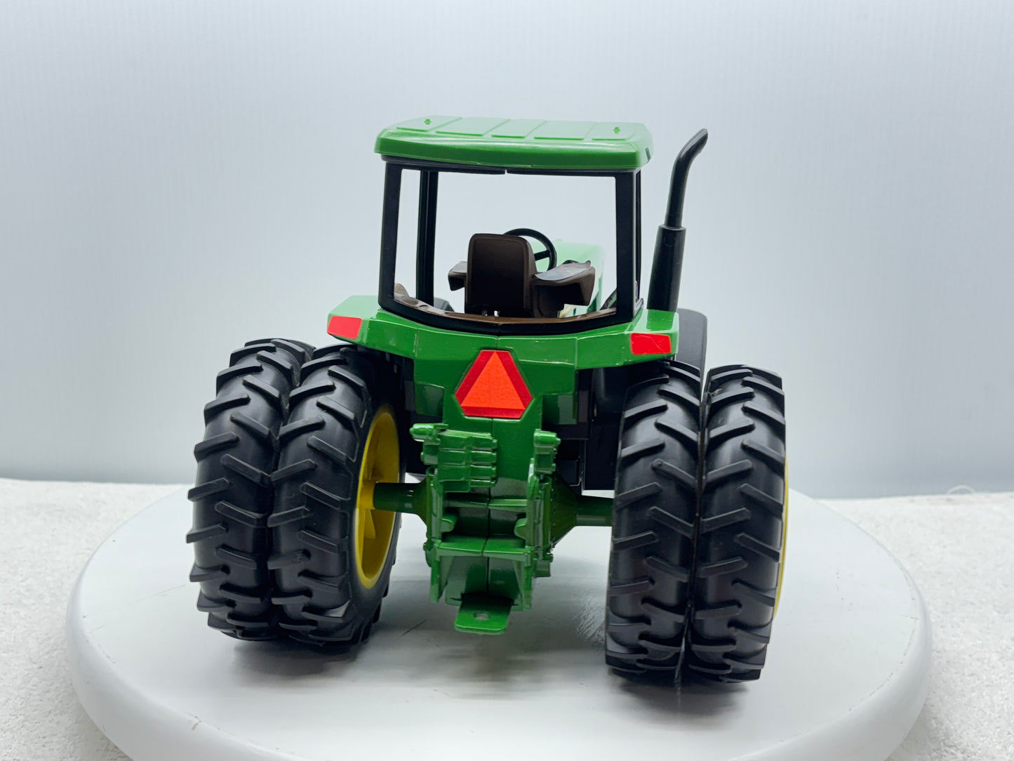 1/16 John Deere 8400