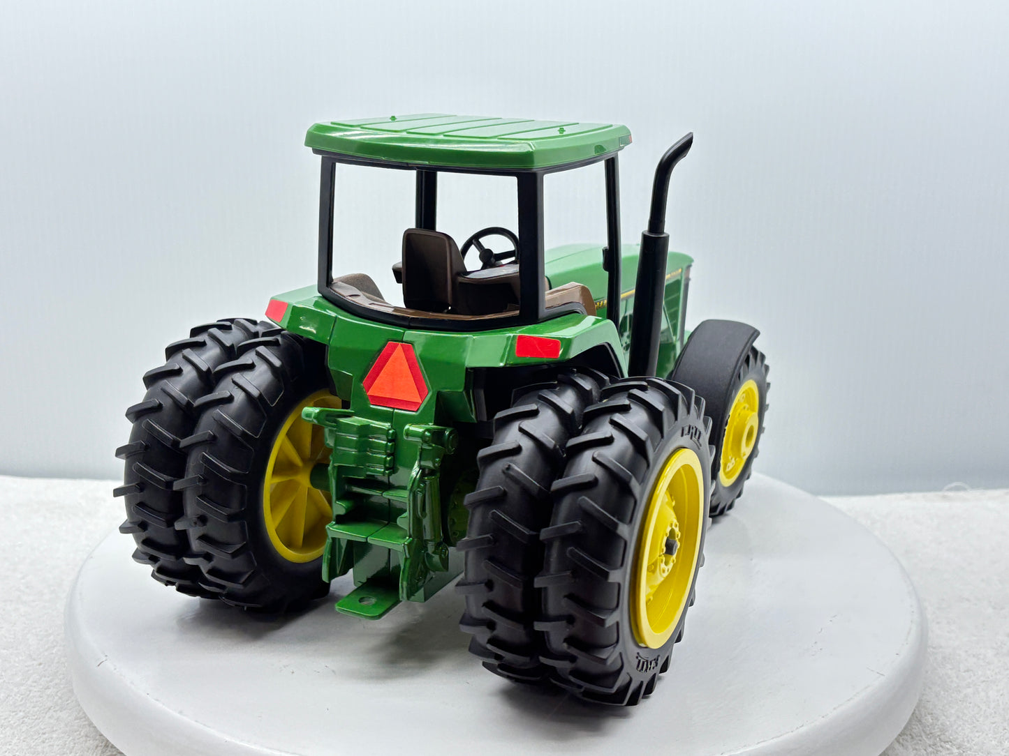 1/16 John Deere 8400