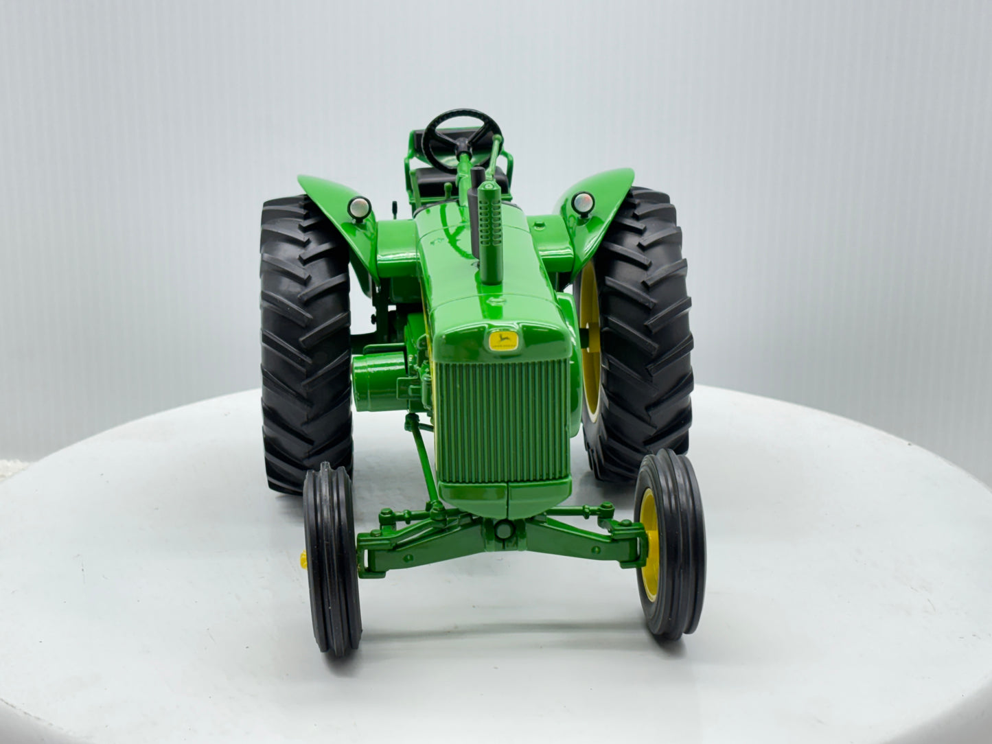 1/16 John Deere 850 Prototype Two Cylinder