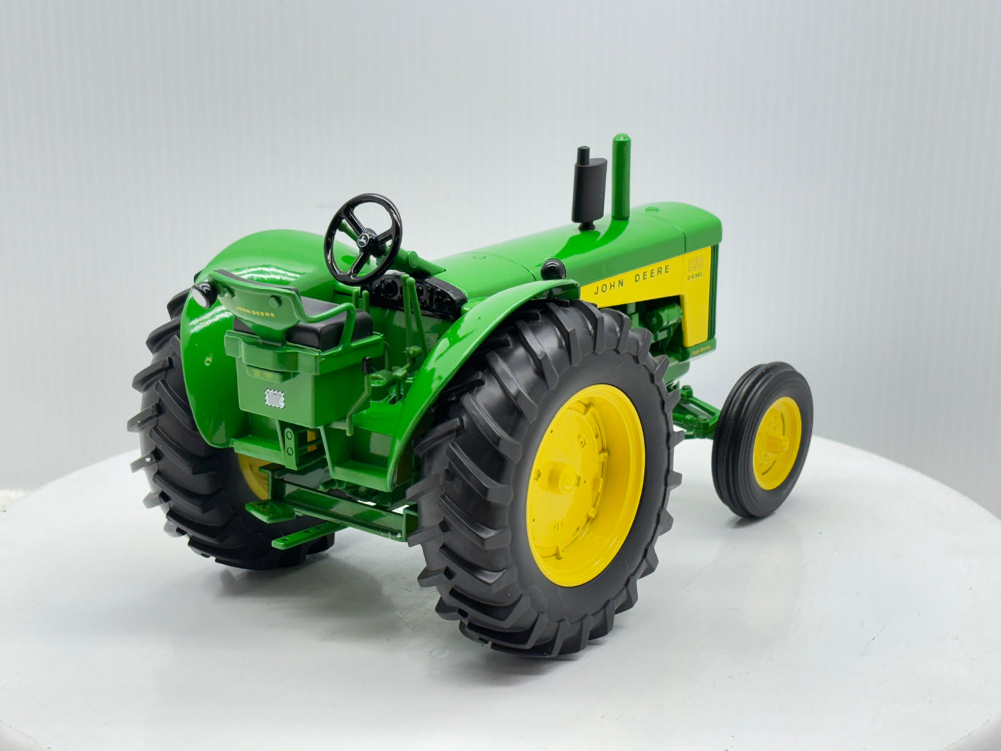 1/16 John Deere 850 Prototype Two Cylinder