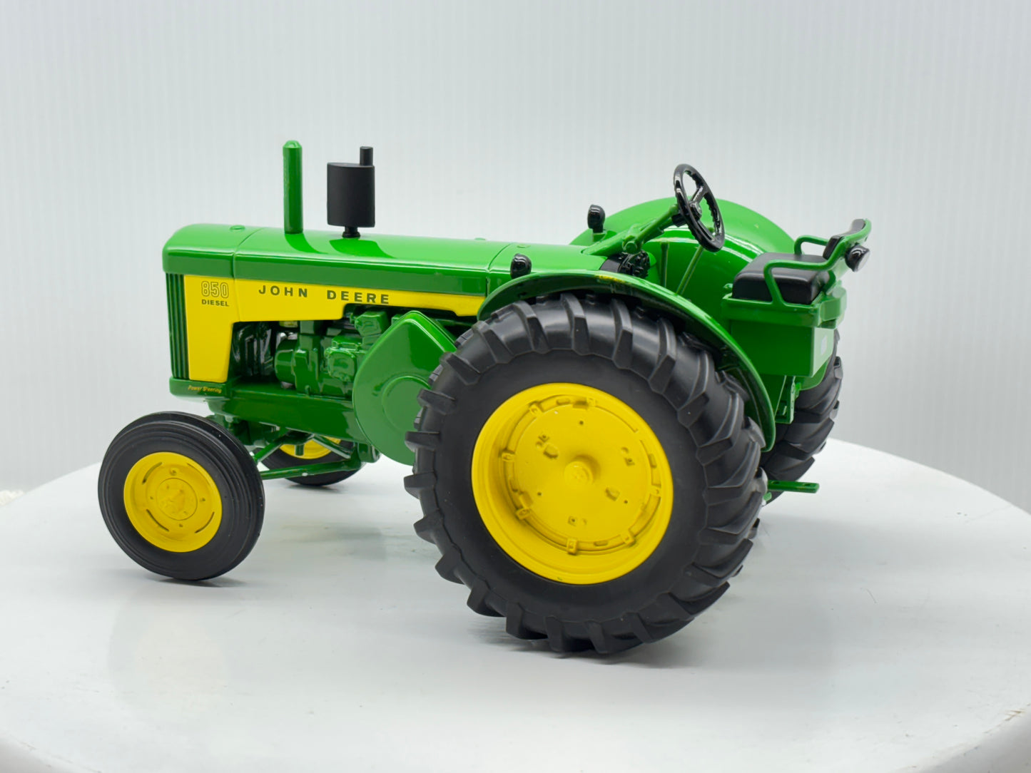 1/16 John Deere 850 Prototype Two Cylinder