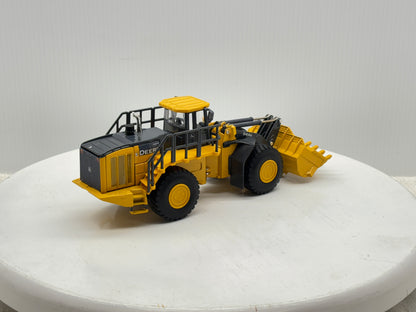 1/50 John Deere 944k