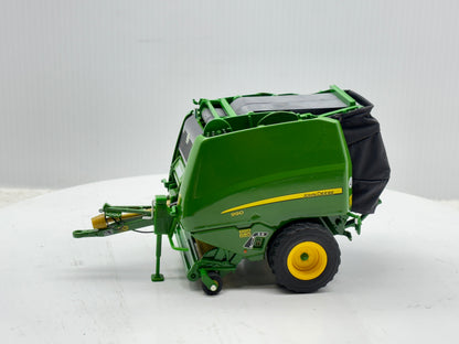 1/32 John Deere 990