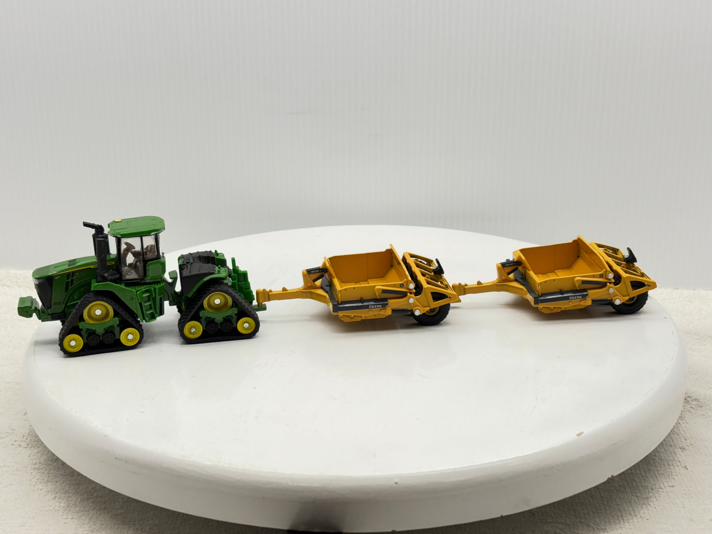 1/64 John Deere 9RX 590 Scraper Set