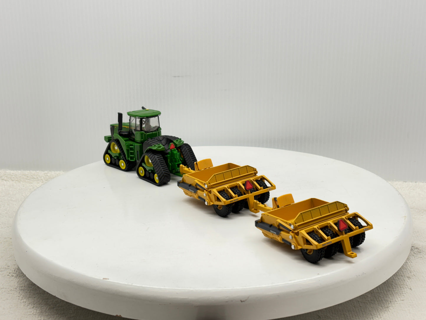 1/64 John Deere 9RX 590 Scraper Set