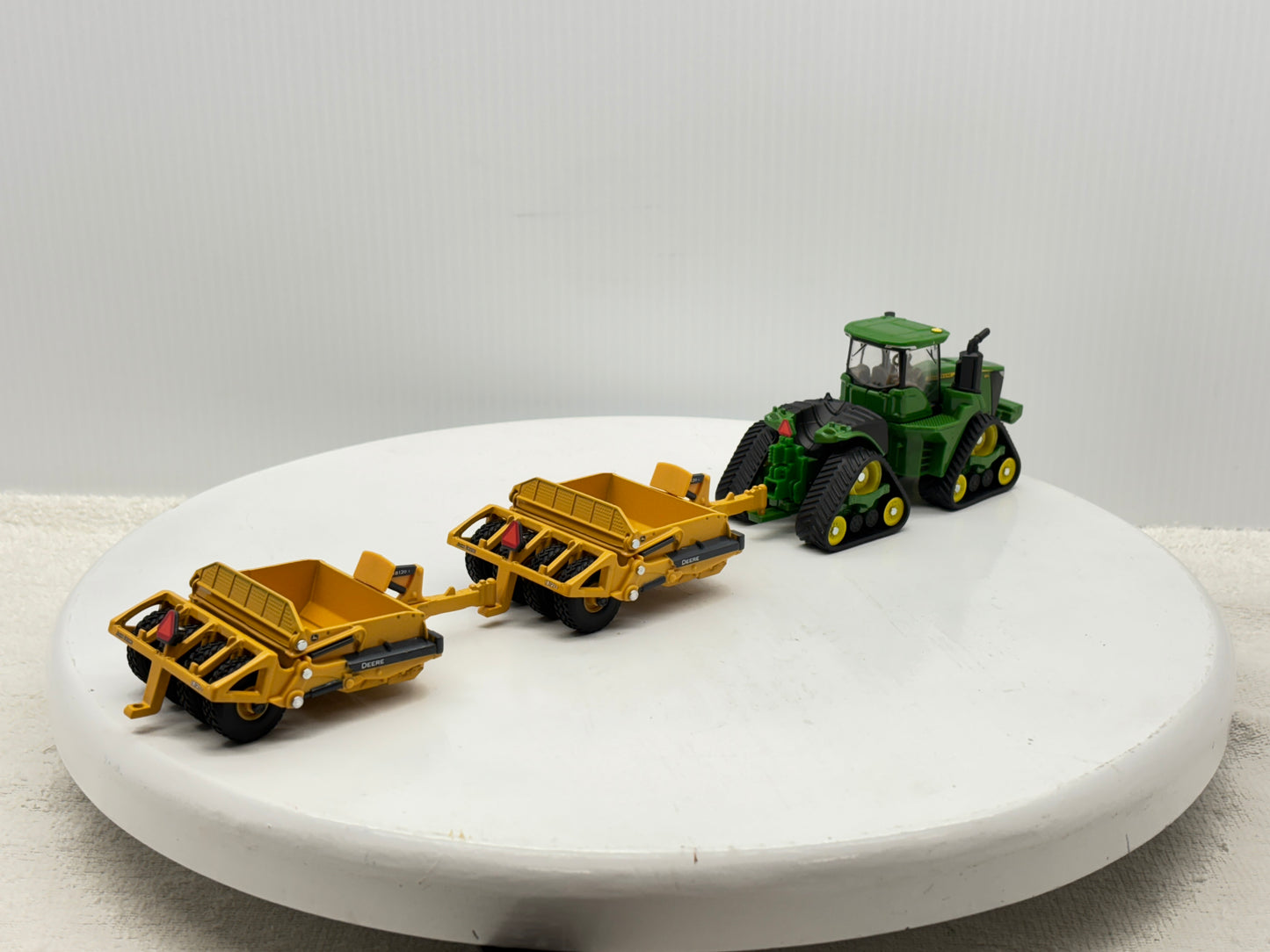 1/64 John Deere 9RX 590 Scraper Set