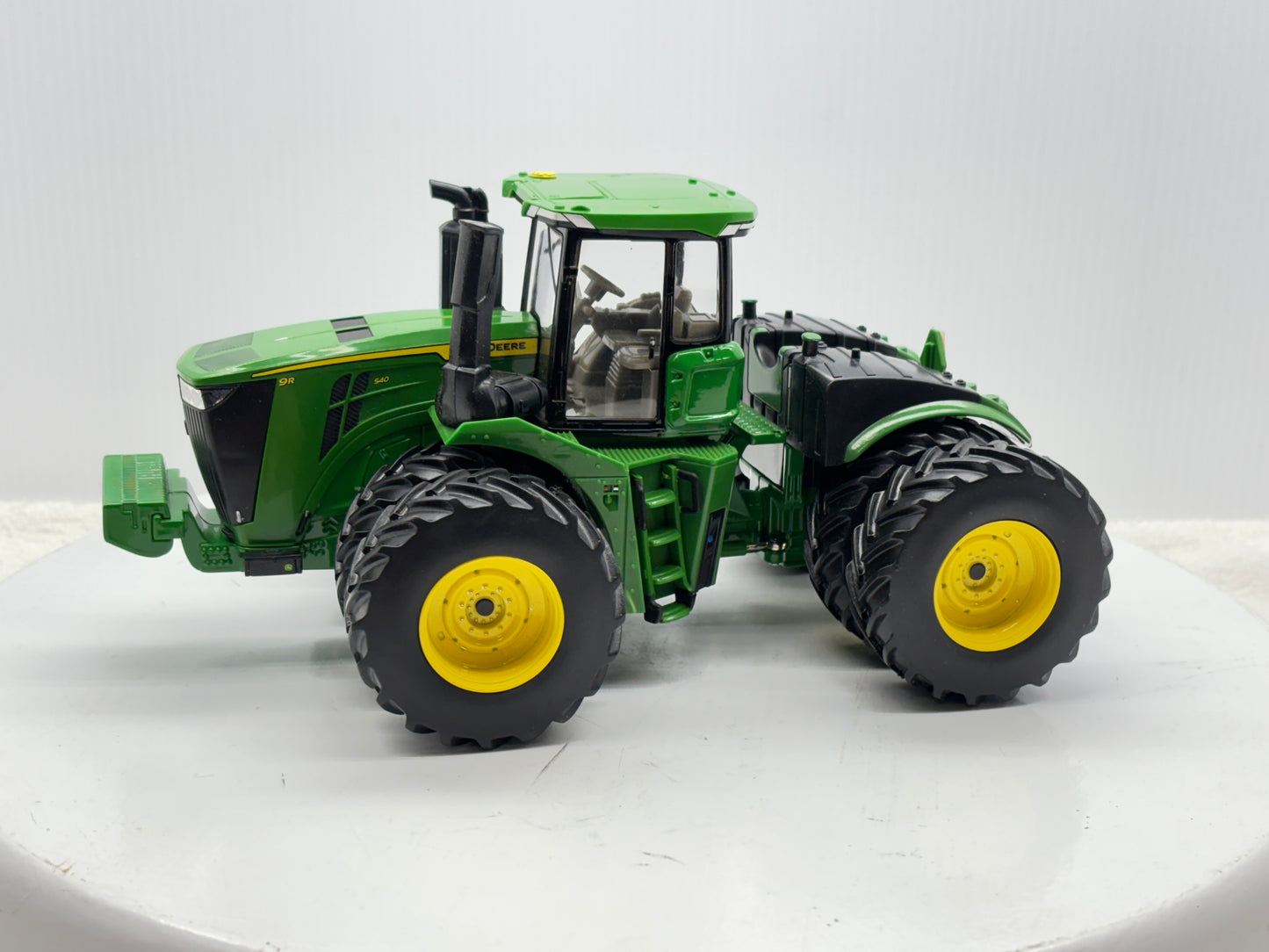 1/32 John Deere 9R 540