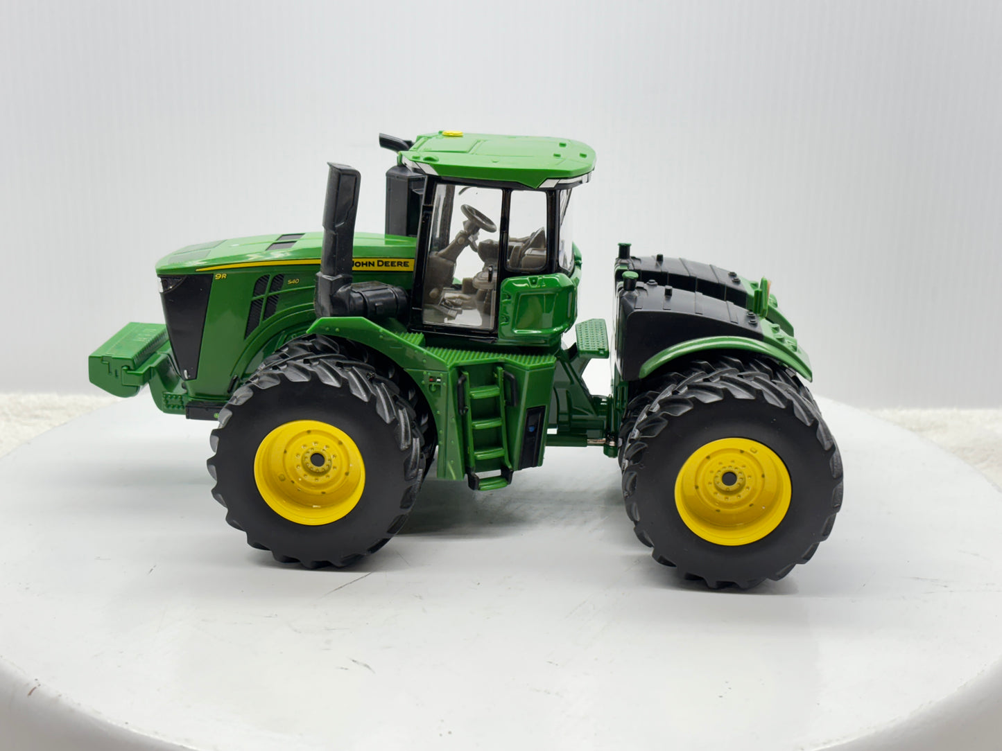 1/32 John Deere 9R 540