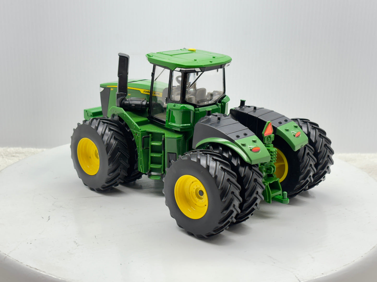 1/32 John Deere 9R 540