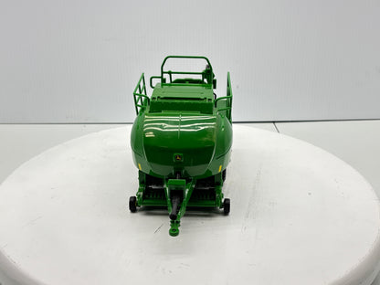 1/32 John Deere L340
