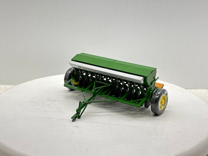 1/16 John Deere Van Burnt Model ''FB'' Grain Drill