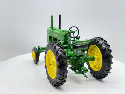 1/16 John Deere Model G Prestige