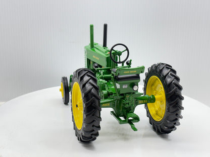 1/16 John Deere Model G Prestige