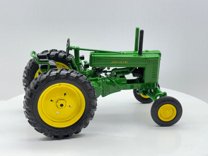 1/16 John Deere Model G Prestige