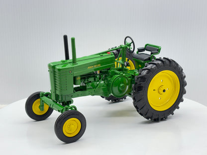1/16 John Deere Model G Prestige