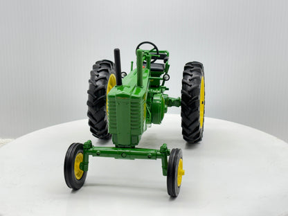 1/16 John Deere Model G Prestige