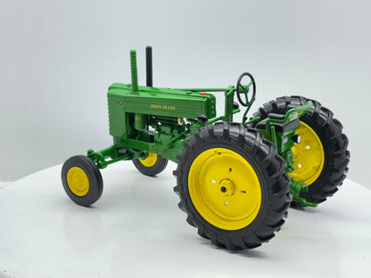 1/16 John Deere Model G Prestige
