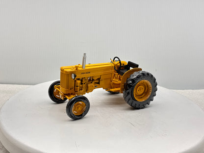 1/16 John Deere ''RARE'' 40 Industrial Orange