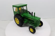 1/16 John Deere "R"