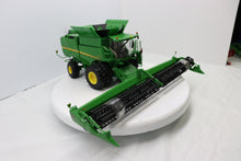 1/32 John Deere S690