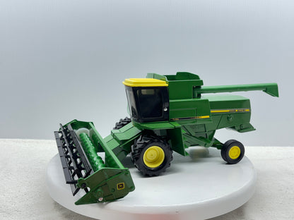 1/28 John Deere Titan
