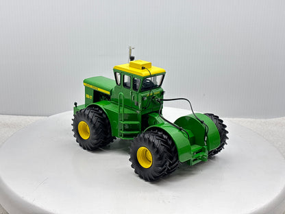 1/32 John Deere WA-17 Prestige