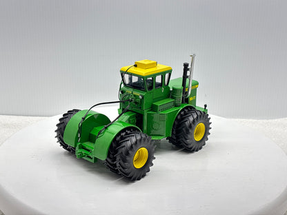 1/32 John Deere WA-17 Prestige