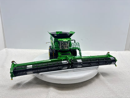 1/32  John Deere X9 1000 Prestige