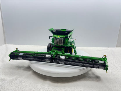 1/32  John Deere X9 1000 Prestige