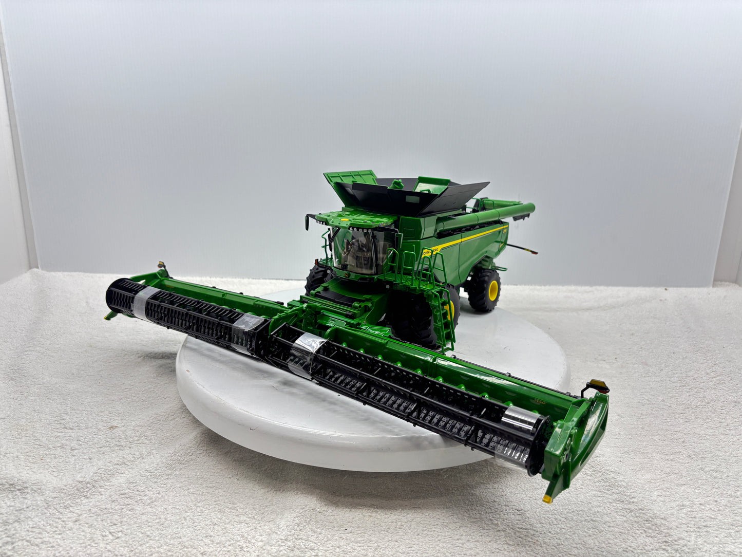 1/32  John Deere X9 1000 Prestige